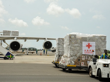 China donates medical supplies to Ghana's province 
