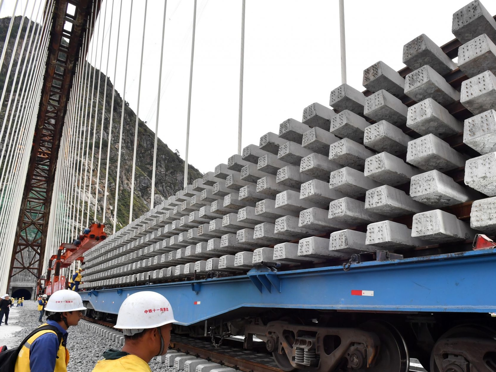 Pragmatic economic policy key to China's economic recovery: expert 