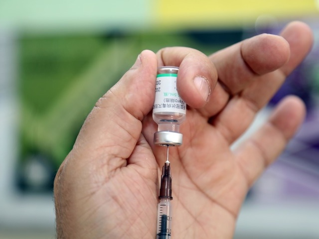 World Insights: Chinese vaccines give Iraqis hope amid surge of COVID-19 infections 