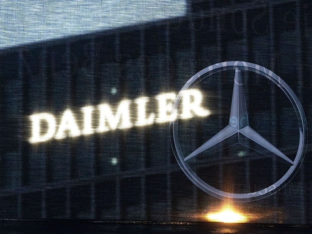 Strong Chinese demand buoys sales for Daimler  