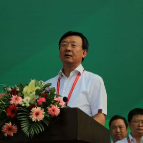 包头市委副书记、代市长赵江涛致欢迎辞